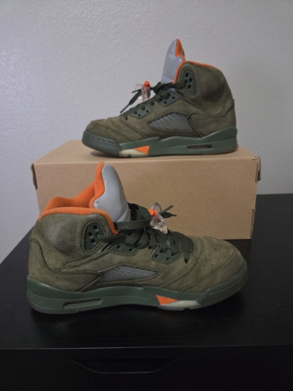 Air Jordan 5 Retro Olive GS Size 6Y